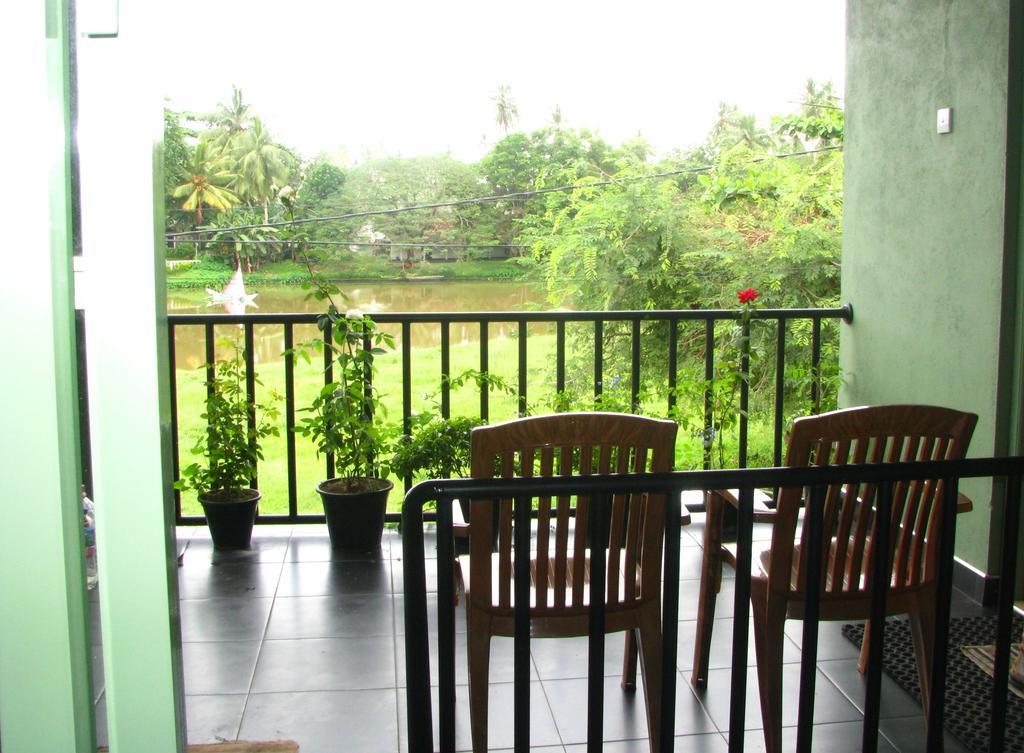 Tamarind Breeze Villa Bentota Bagian luar foto